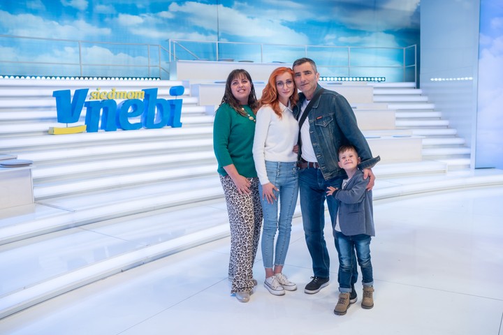 V siedmom nebi - Dominika